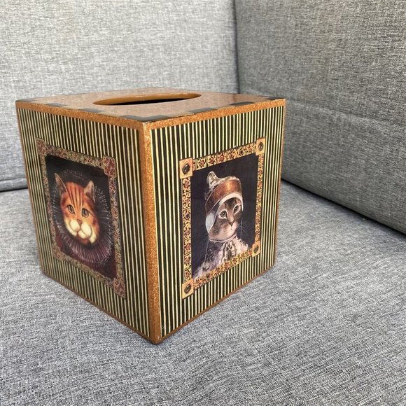 ANNIE MODICA Royal CAT Tissue Holder DECOUPAGE ART RENAISSANCE ROYAL - Picture 1 of 7